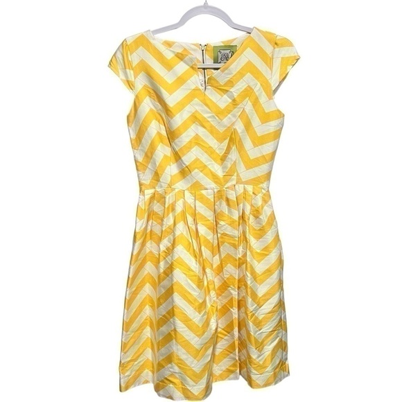 Elizabeth McKay 50’s Dress in Yellow Chevron, New with Tags - Picture 2 of 7